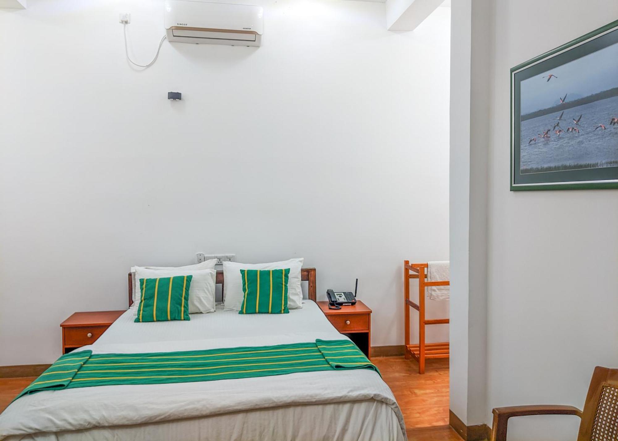 Bed and Breakfast Yala Golden Wild Tissamaharama Exterior foto