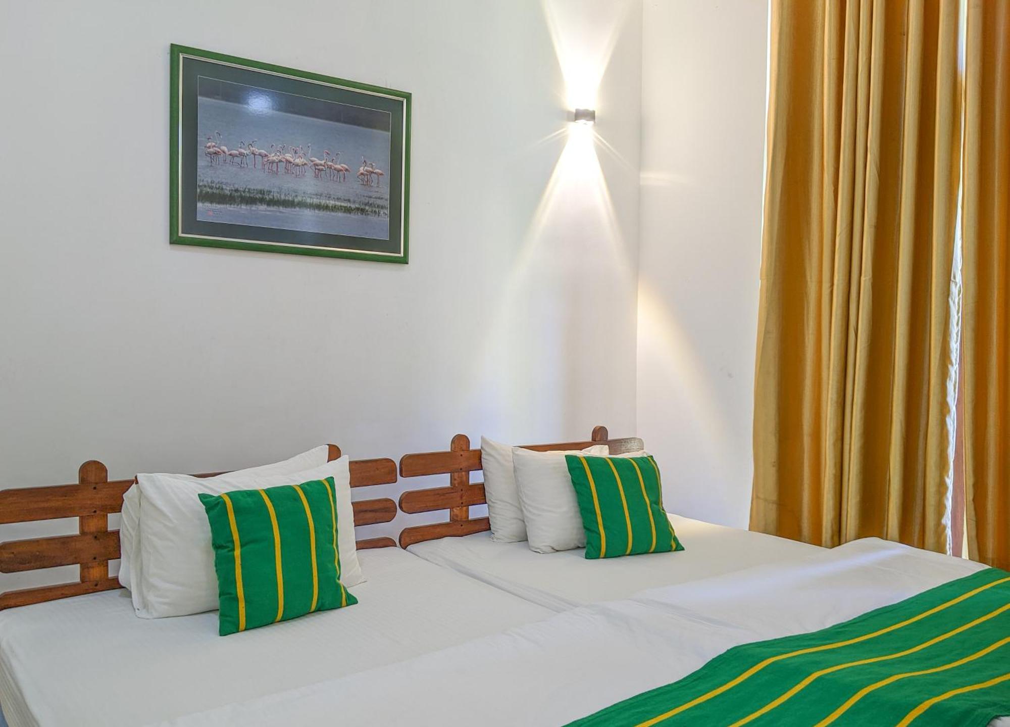 Bed and Breakfast Yala Golden Wild Tissamaharama Exterior foto