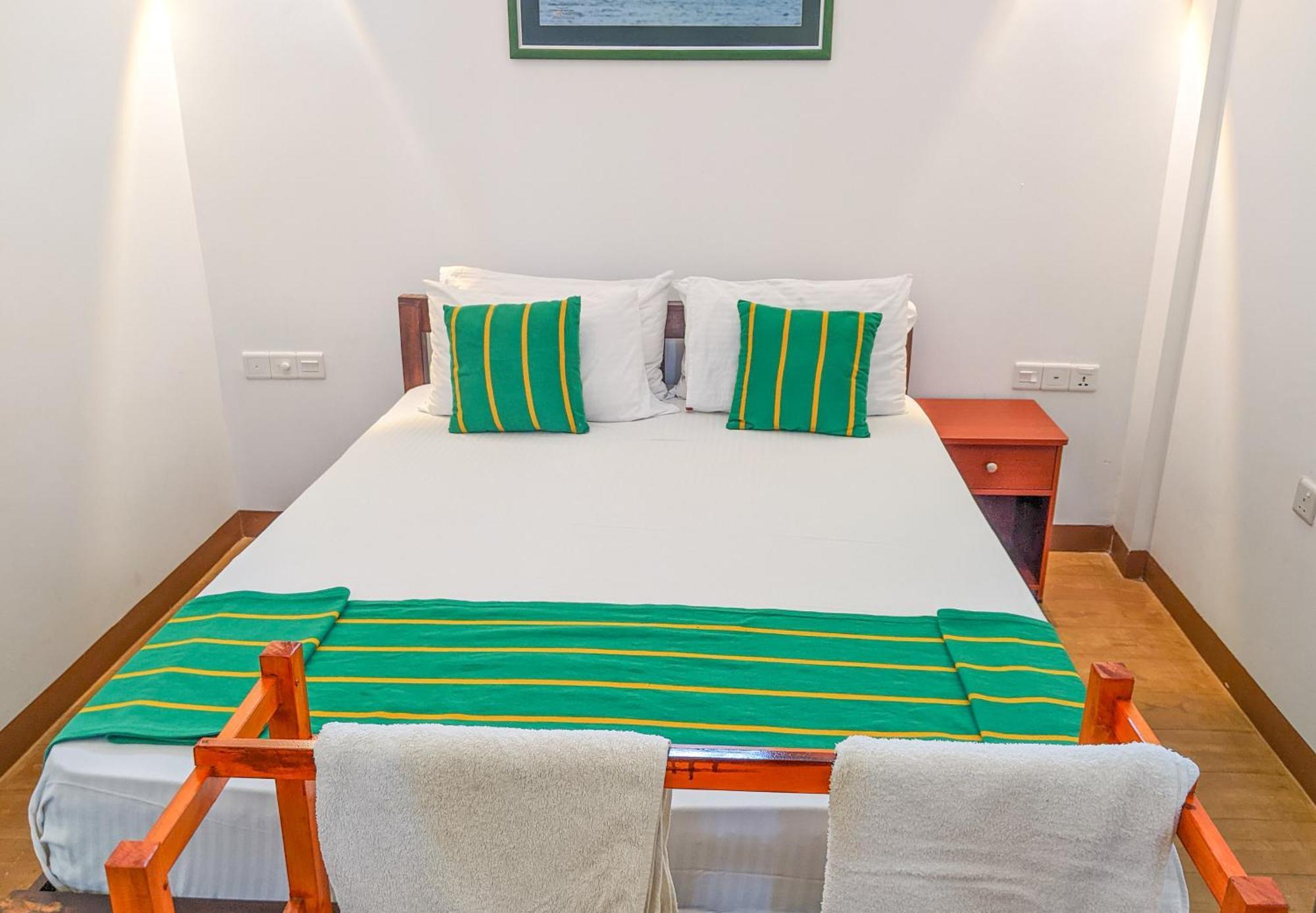 Bed and Breakfast Yala Golden Wild Tissamaharama Exterior foto